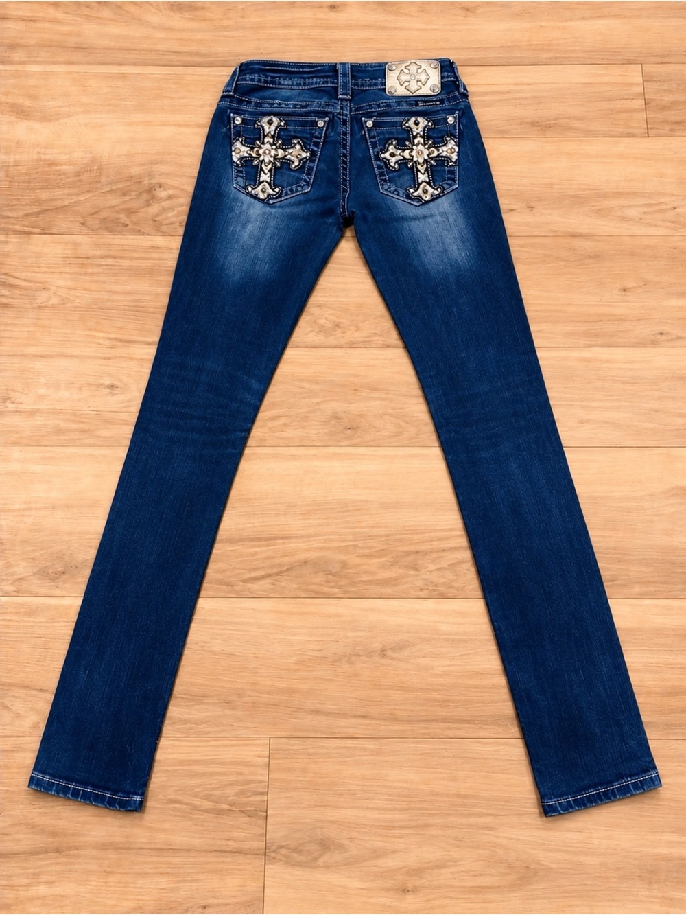 Miss Me 24x31 Skinny Low Rise Stretch Denim Jeans Embroidered Cross Pockets EUC